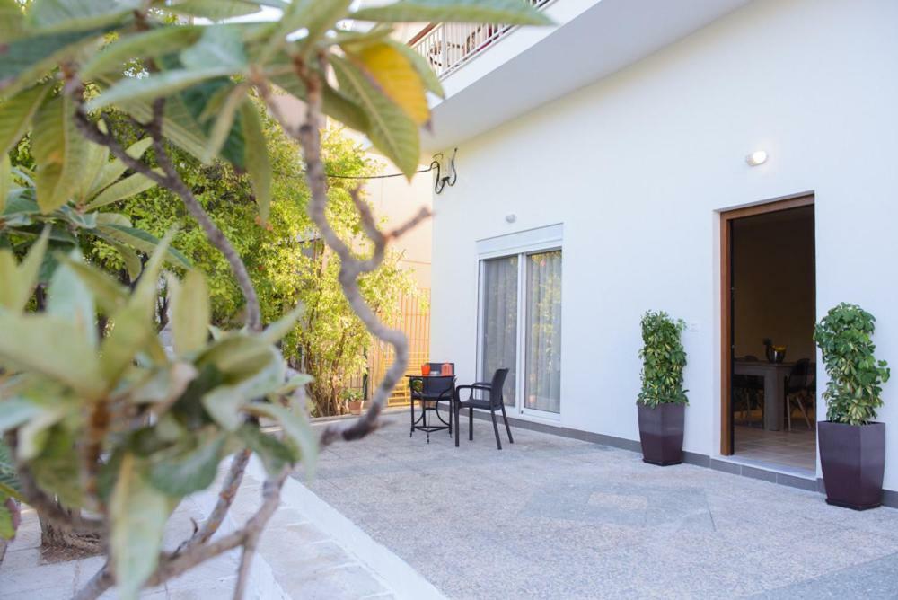 Beautiful House In Alimos Near To The Beach And Metro เอเธนส์ ภายนอก รูปภาพ